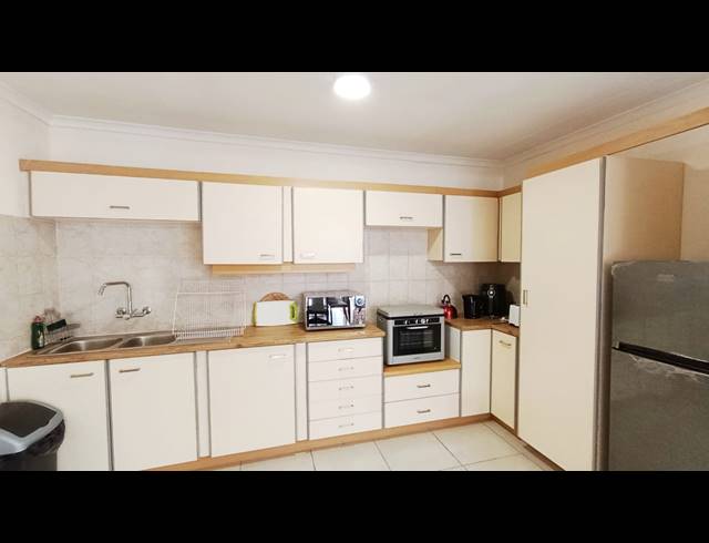 1 BEDROOM APARTMENT TO LET IN ERASMUSRAND